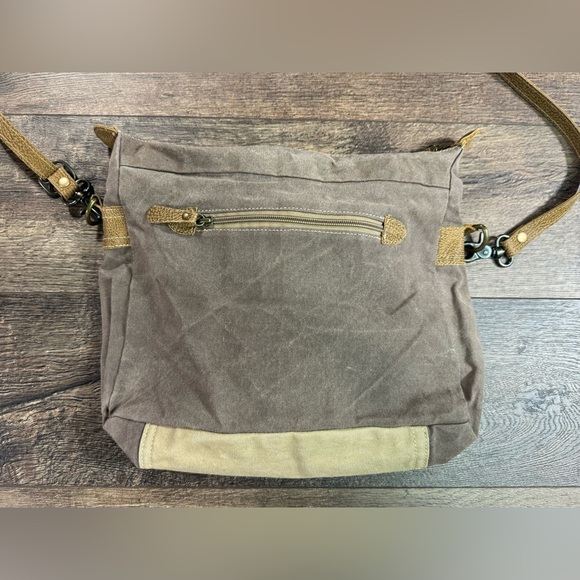 Myra Crossbody Bag - Picture 4 of 6